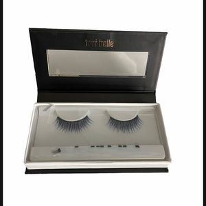 3/$60 Tori Belle Midnight Blue Magnetic Lashes Brand New